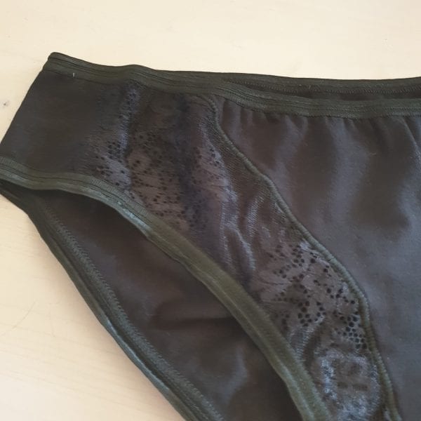 DRIE stuks Italiaanse katoenen dames slip in ZWART, puur en kwalitatieve slip Maat L - Afbeelding 2