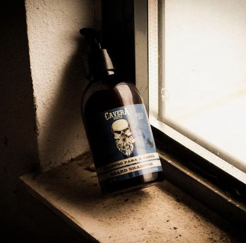 Heren baard shampoo - zachte baard - argan olie - aloe vera - verwijdert alle was, gel of pommade - glanzend baard 200ml
