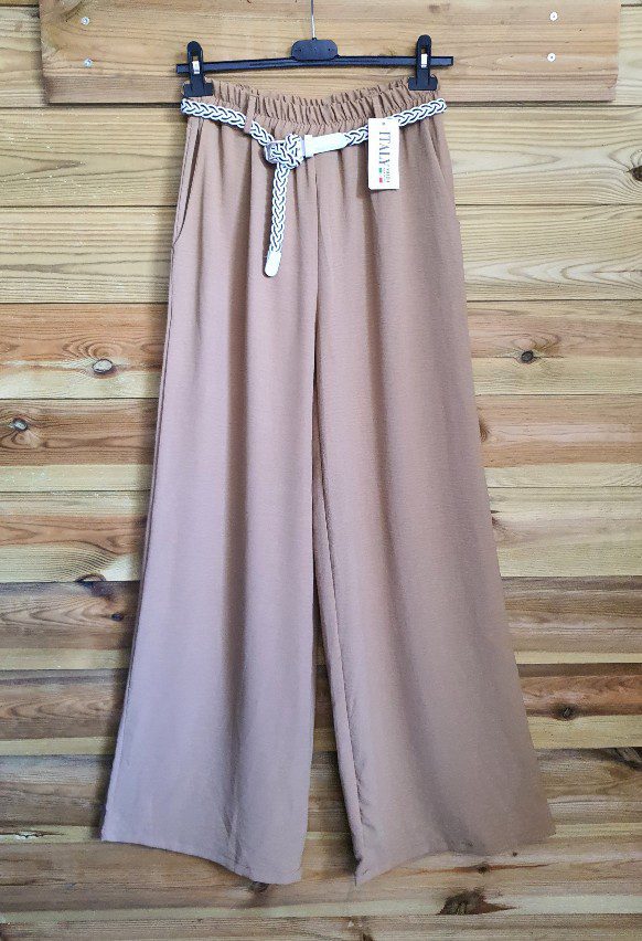 Elegante broek met ceintuur en zijzakken, zware satijnachtig stof kleur BEIGE maat 38/40