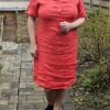 Mooi 100% linnen jurk met korte mouwen - broderie - knoppen - elastische rug - ROOD kleur - maat 42 - Afbeelding 3