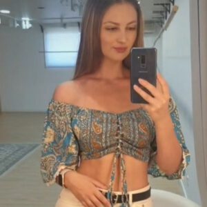 Satijnen boho cropped korte top met wijde mouwen en elastische rug in BLAUW maat 38